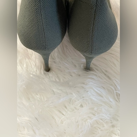 Steve Madden Olive Knit Stiletto Booties 8.5 - Picture 10 of 12